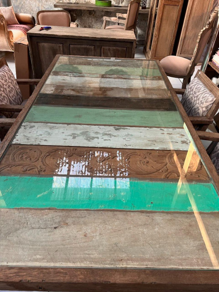   DINING TABLE. BOX 125, ( L*W*H) 200*100*75 cm., 1 pcs.