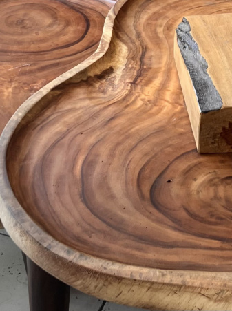 COFFEE TABLE, SINGLE PIECE OF WOOD, DESIGNED BY NATURE. BOX 402, ( L*H) 96*72 cm., 1 pcs.