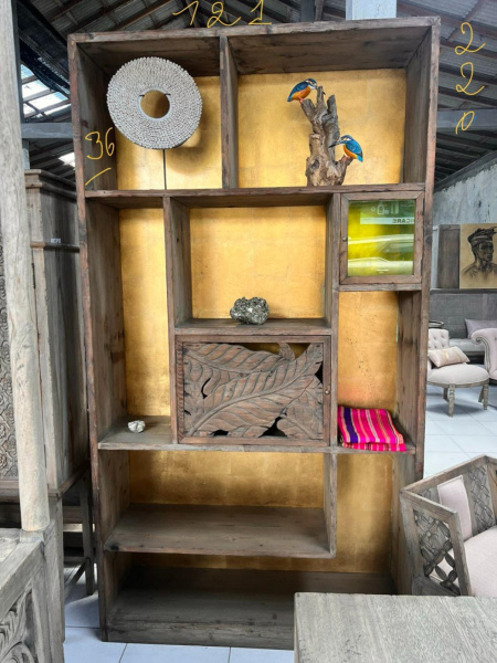 LYBRARY, BEAUTIFUL FEELING OF THE COLOR OF GOLD.  BOX 100, (L*W*H) 120*43*220 cm. 1 pcs. 