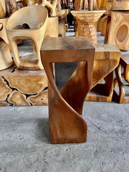 2 IN 1, STOOL & ACCENT STOOL, SINGLE PIECE OF WOOD, BEATIFUL DINAMIC LINE. BOX 260, (L*H) 30*80cm. 1 pcs.