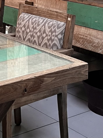   DINING TABLE. BOX 125, ( L*W*H) 200*100*75 cm., 1 pcs.